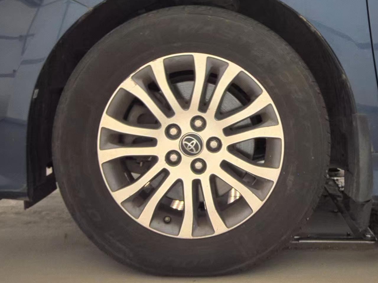 Toyota Sienna  2020