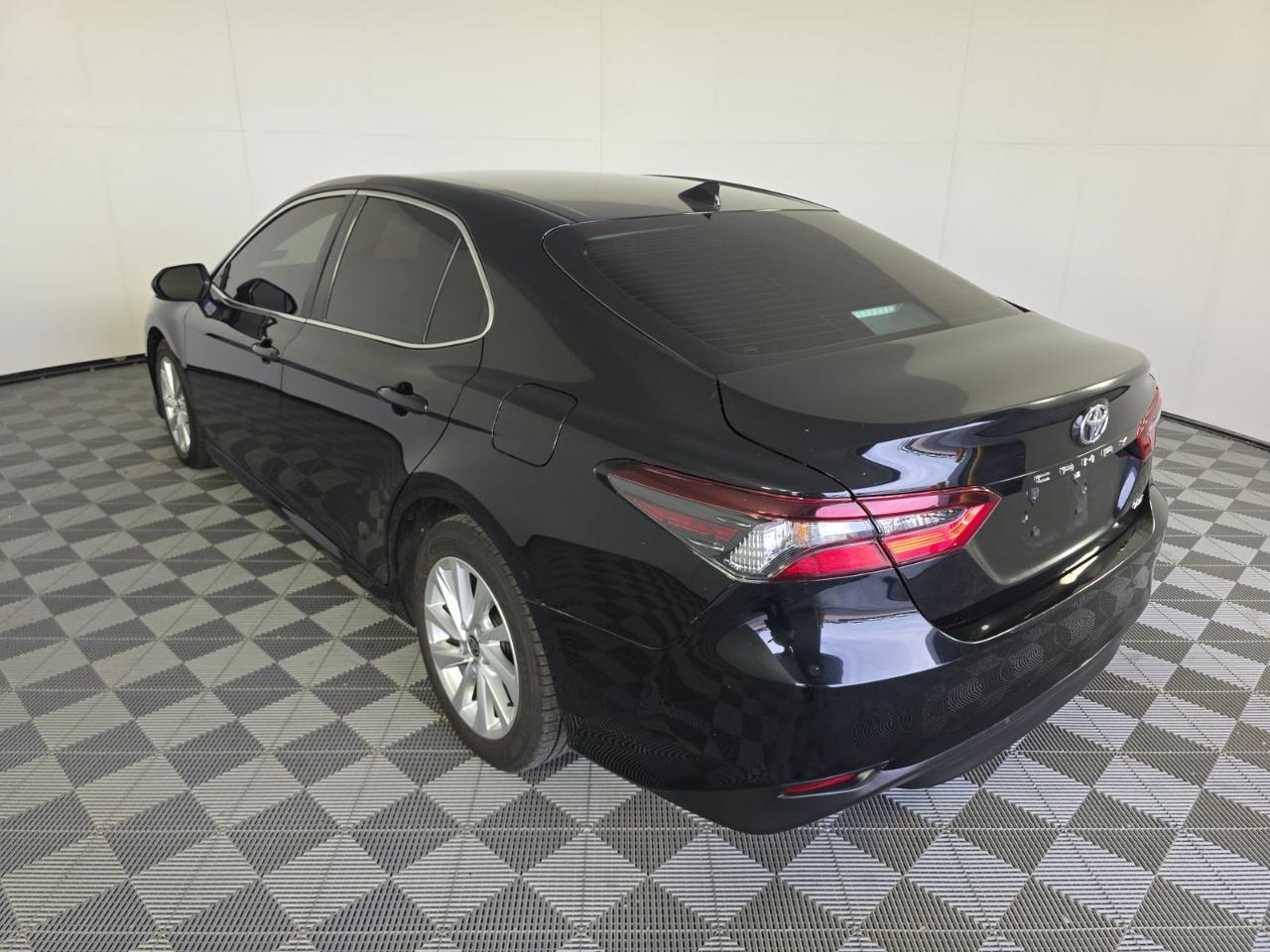 Toyota Camry LE Auto (Natl) 2023
