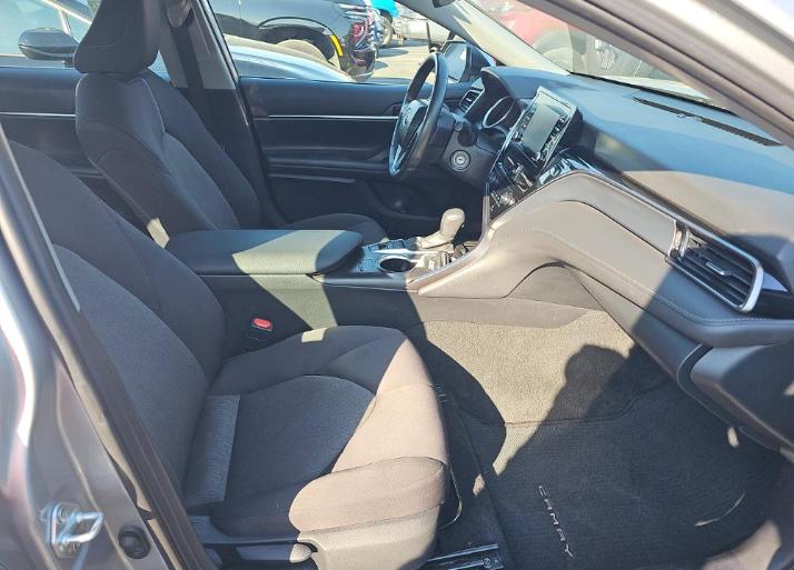 Toyota Camry LE Auto (Natl) 2024