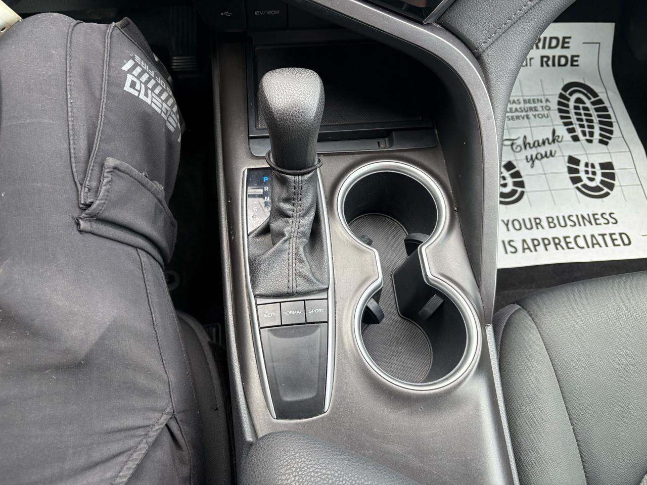 Toyota Camry LE Auto (Natl) 2024