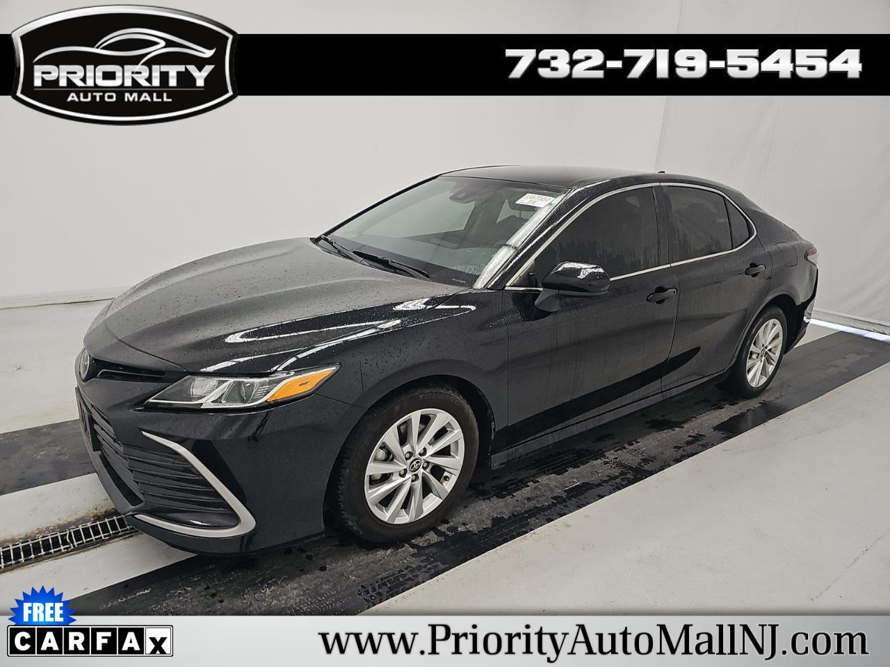 Toyota Camry LE Auto (Natl) 2023