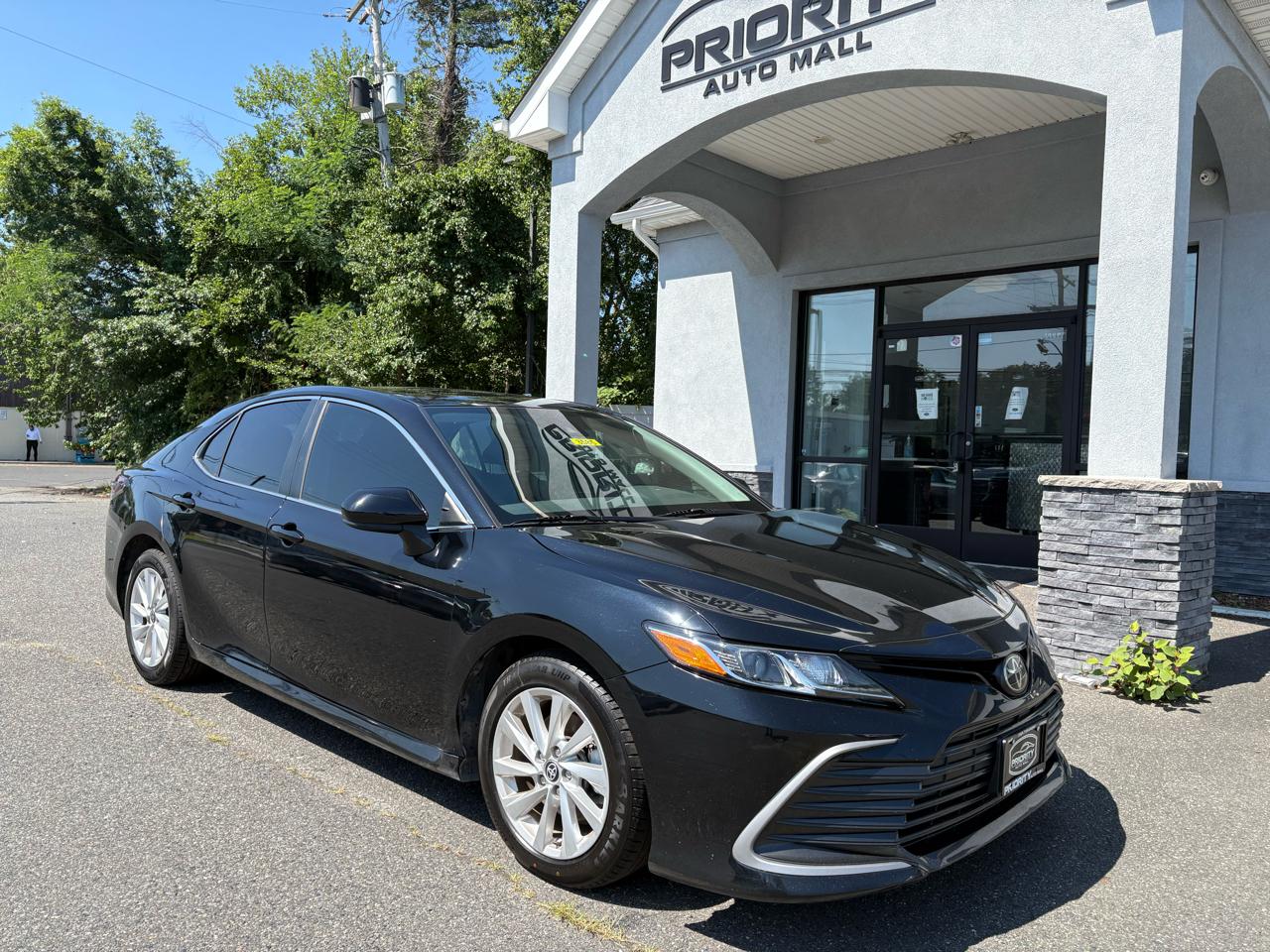 Toyota Camry LE Auto (Natl) 2023