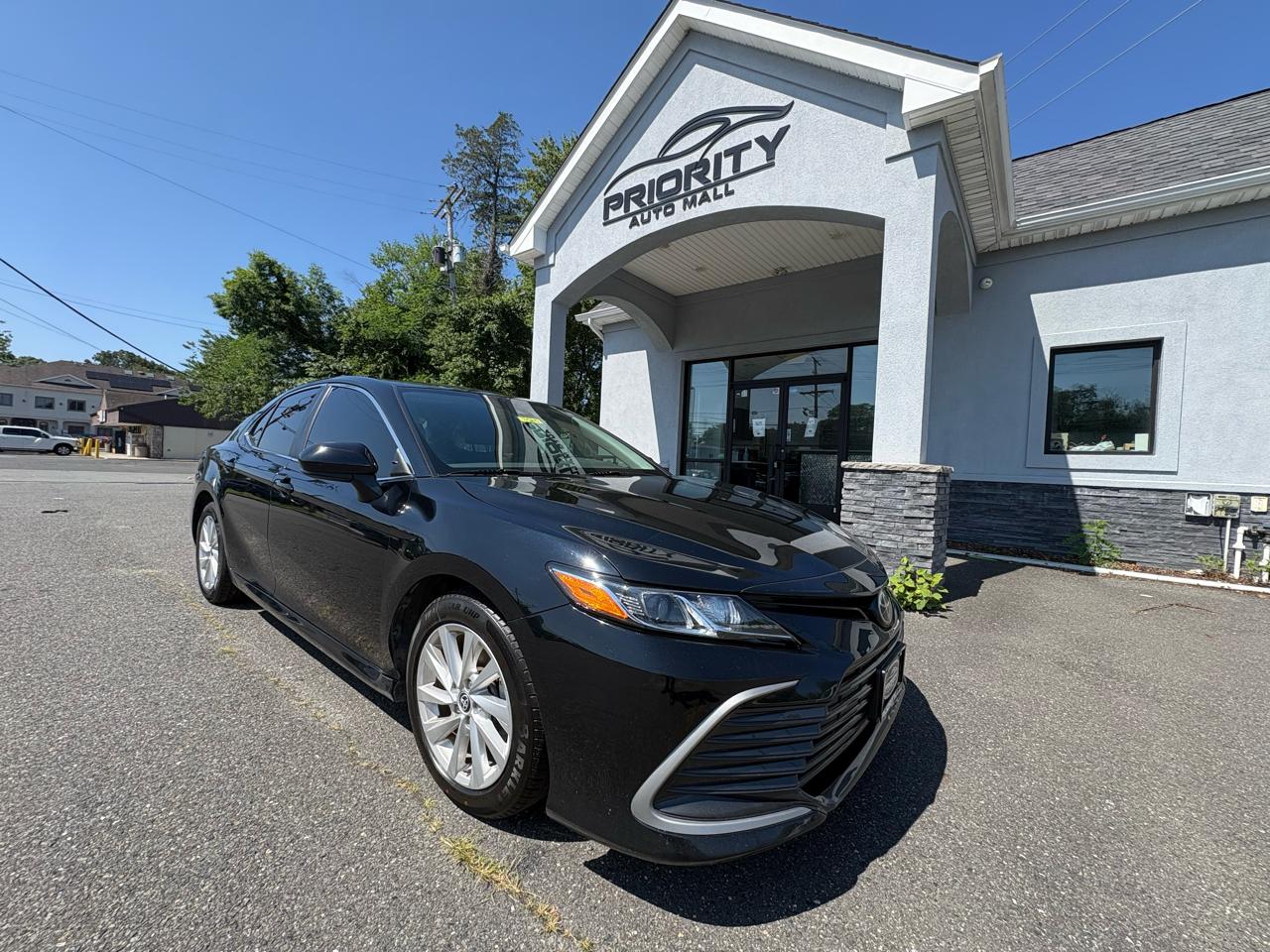 Toyota Camry LE Auto (Natl) 2023