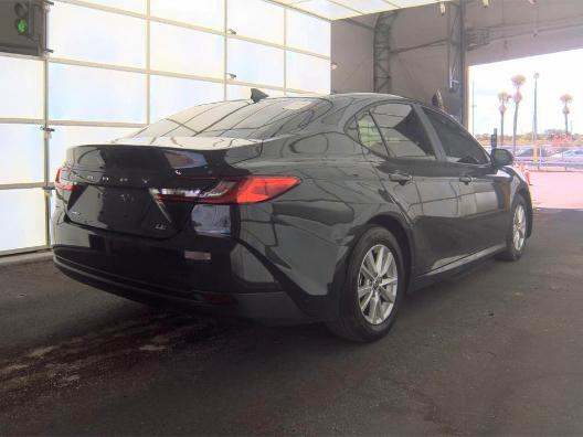 Toyota Camry LE 2025