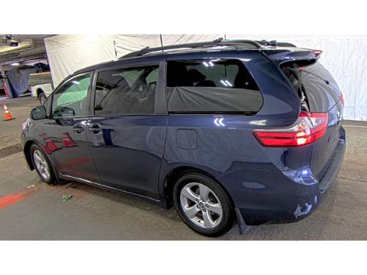 Toyota Sienna LE FWD 8-Passenger (Natl) 2020