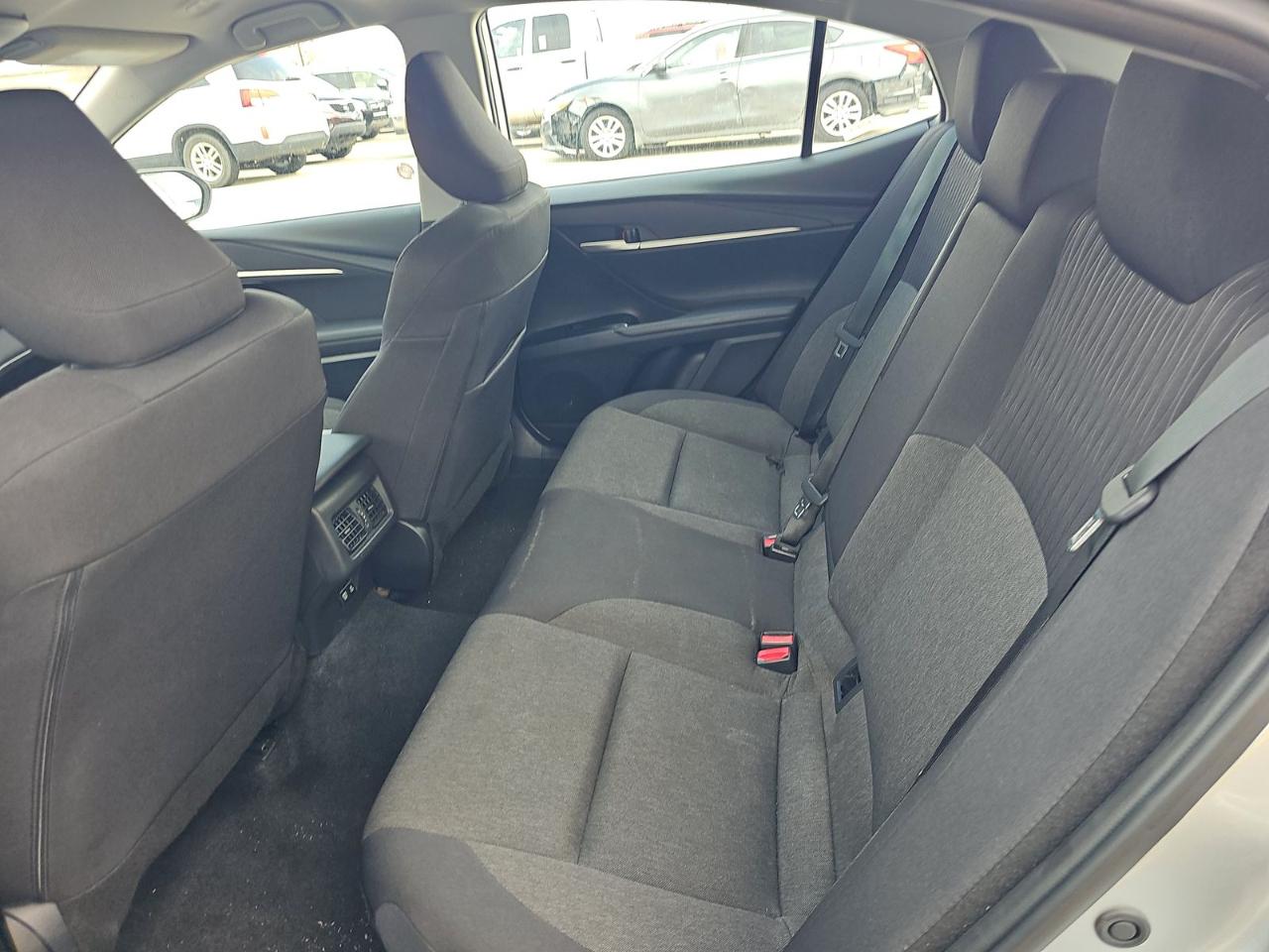 Toyota Camry LE Auto (Natl) 2022