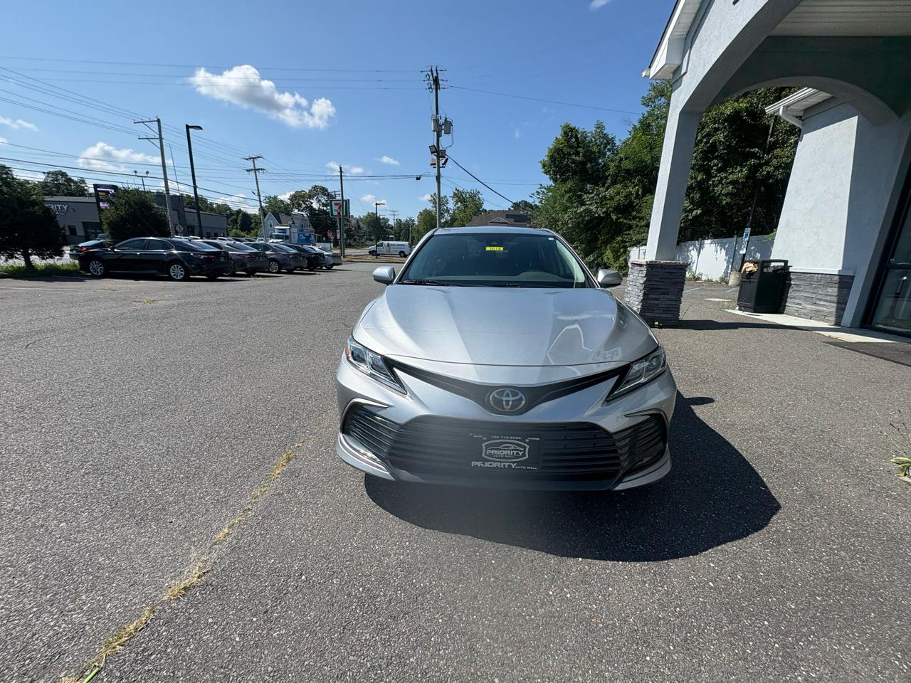 Toyota Camry LE Auto (Natl) 2022
