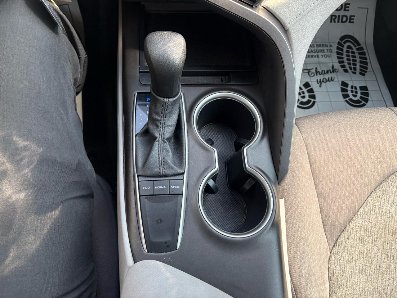 Toyota Camry LE Auto (Natl) 2022