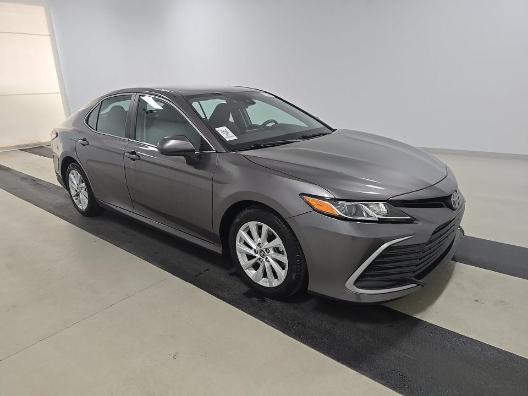 Toyota Camry LE Auto (Natl) 2022