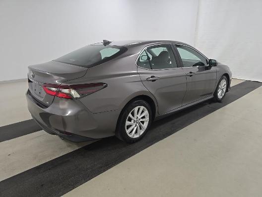 Toyota Camry LE Auto (Natl) 2022