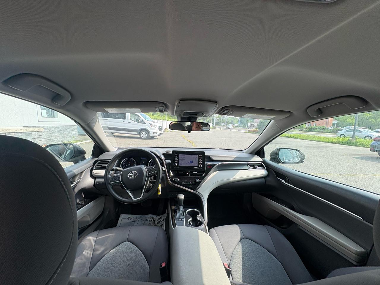 Toyota Camry LE Auto (Natl) 2022