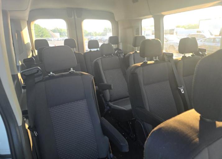 Ford Transit Passenger Wagon T-350 148" Low Roof XLT RWD 2024