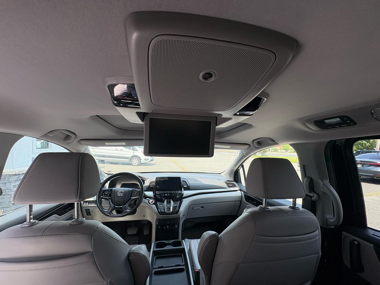 Honda Odyssey Touring Auto 2023