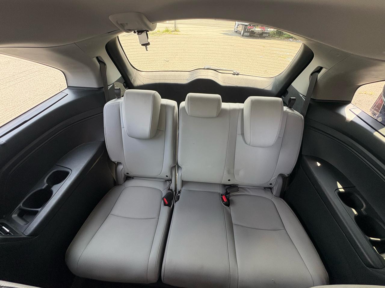 Honda Odyssey Touring Auto 2023