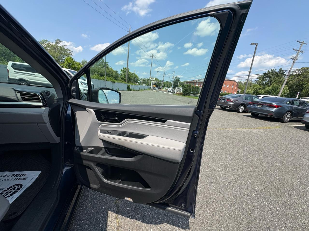 Honda Odyssey Touring Auto 2023