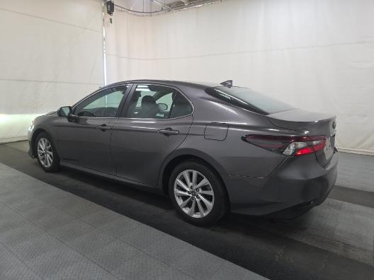 Toyota Camry LE Auto (Natl) 2021