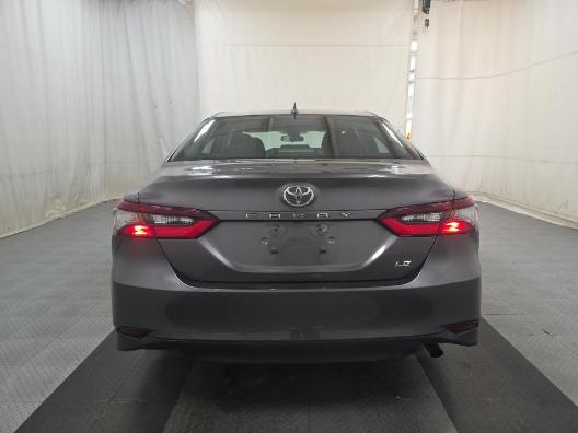 Toyota Camry LE Auto (Natl) 2021
