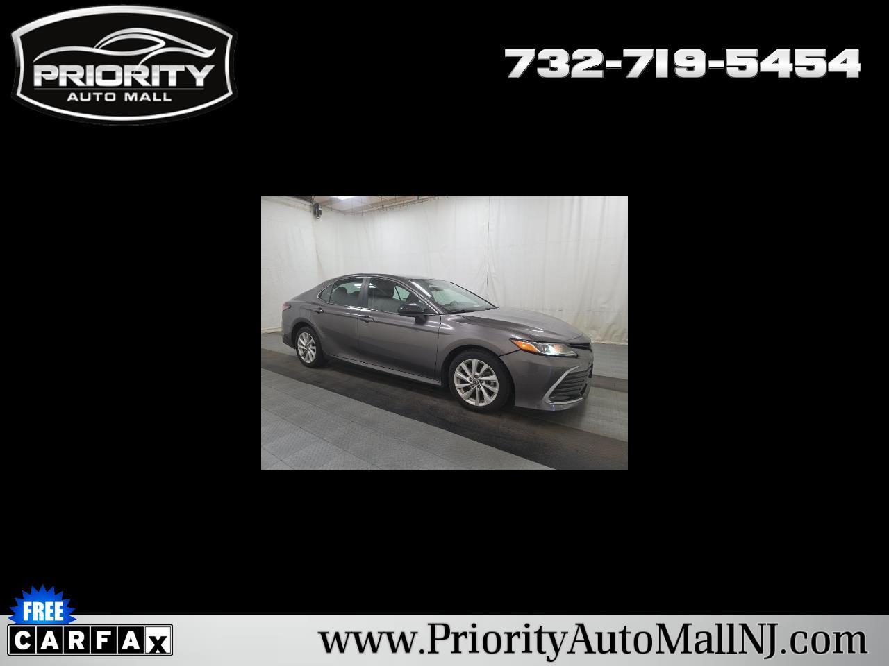 2021 Toyota Camry LE Auto (Natl)