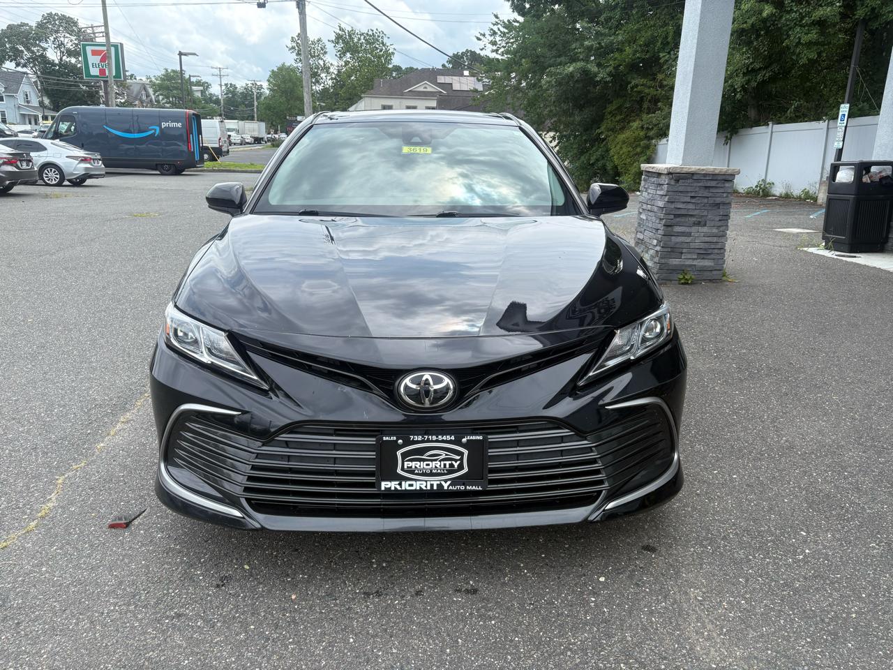 Toyota Camry LE Auto (Natl) 2021