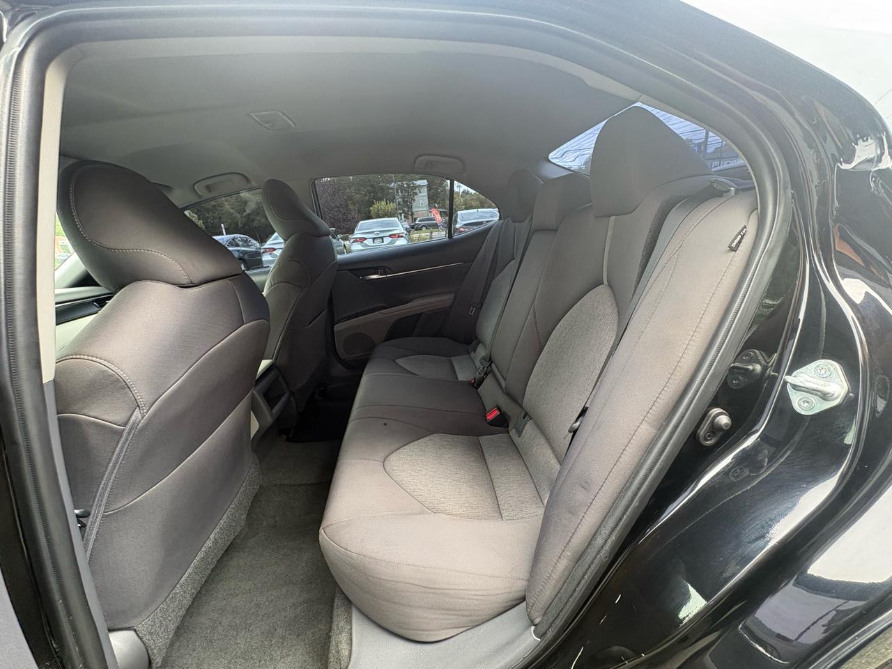 Toyota Camry LE Auto (Natl) 2021