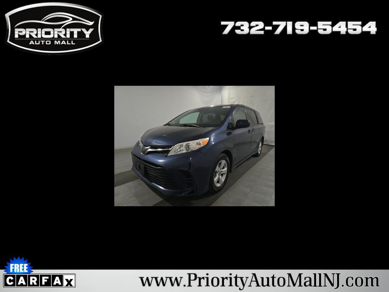 Toyota Sienna LE FWD 8-Passenger (Natl) 2020