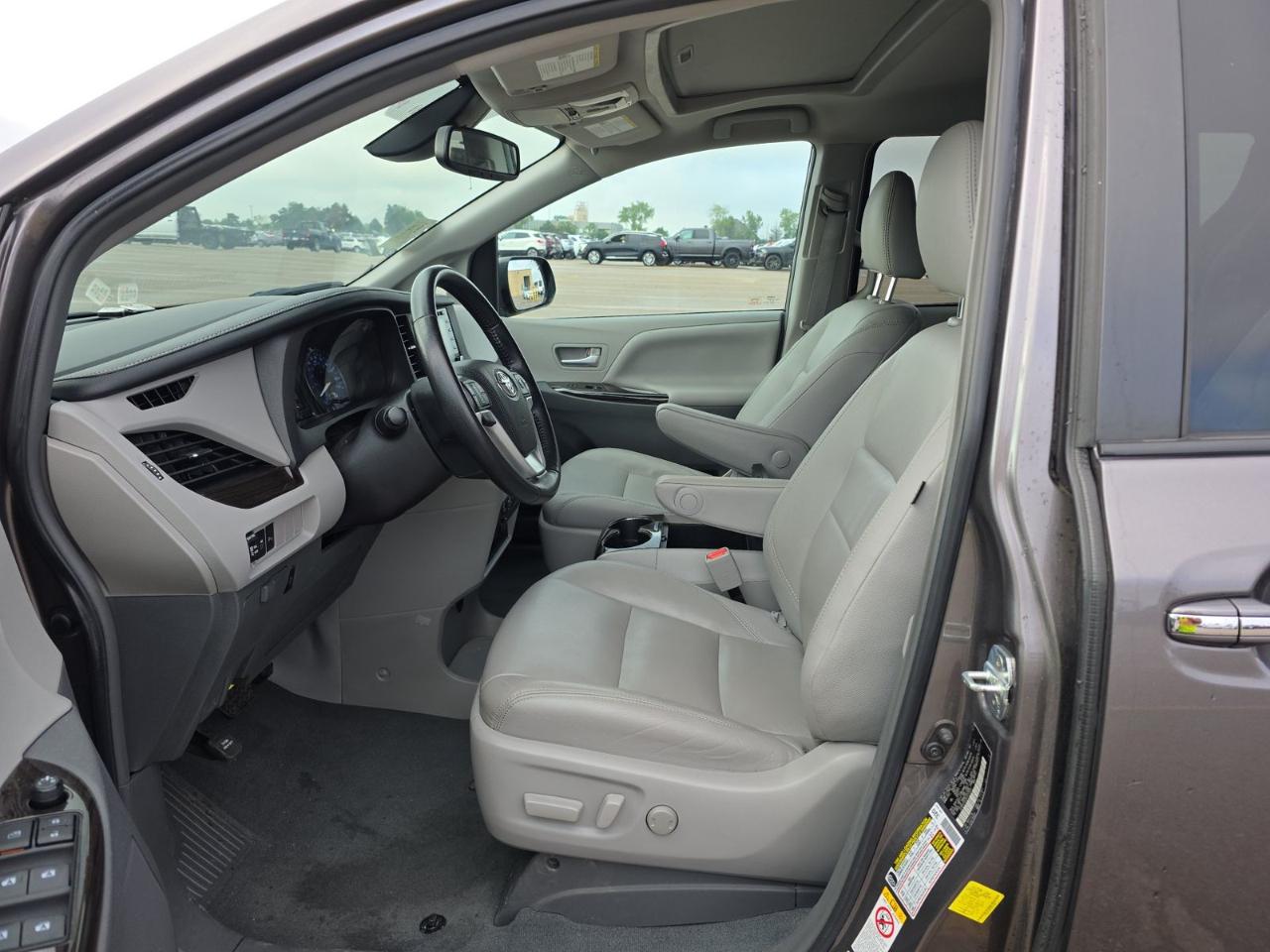 Toyota Sienna  2019