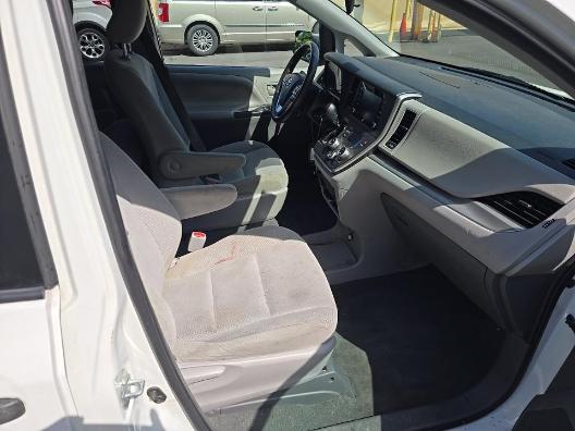 Toyota Sienna L FWD 7-Passenger (Natl) 2020
