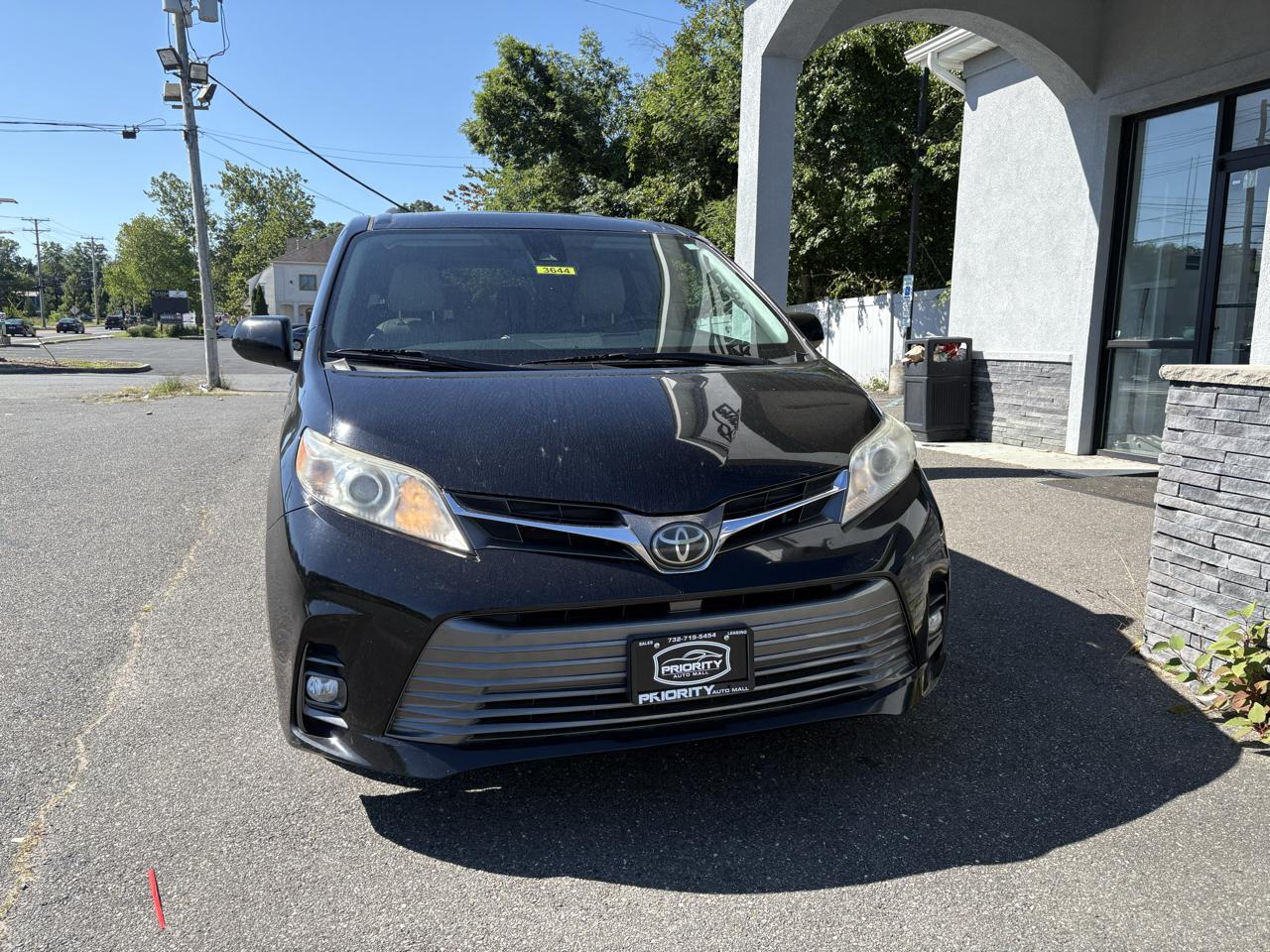 Toyota Sienna  2020