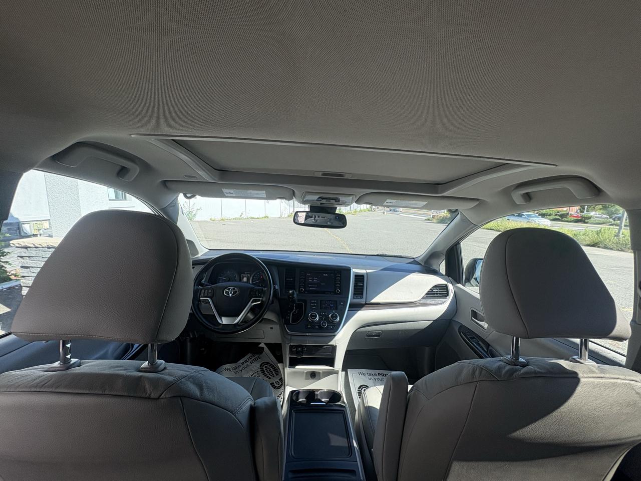 Toyota Sienna  2020