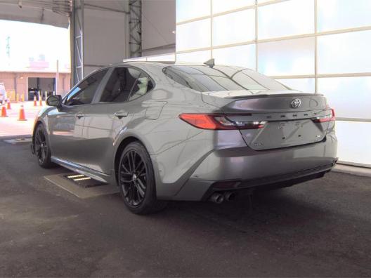 Toyota Camry SE 2025