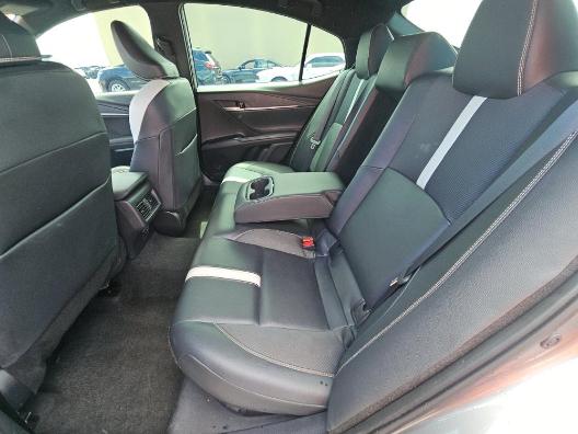 Toyota Camry SE 2025