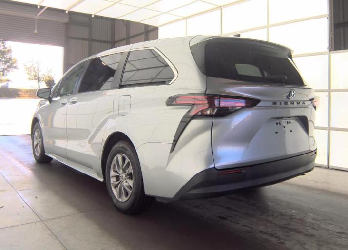Toyota Sienna  2022