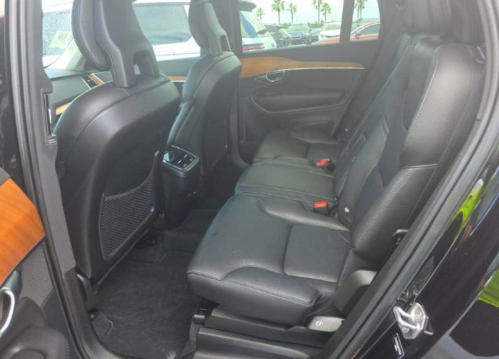 Volvo XC90 T6 AWD Momentum 7P 2021