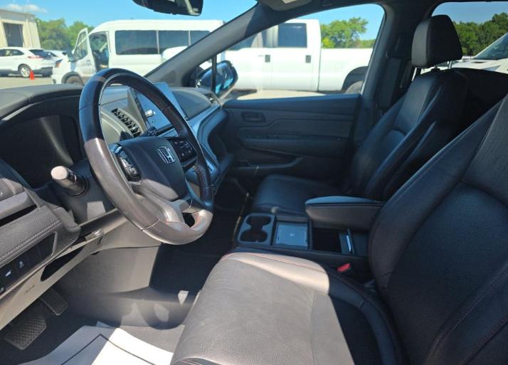 Honda Odyssey Sport-L Auto 2025