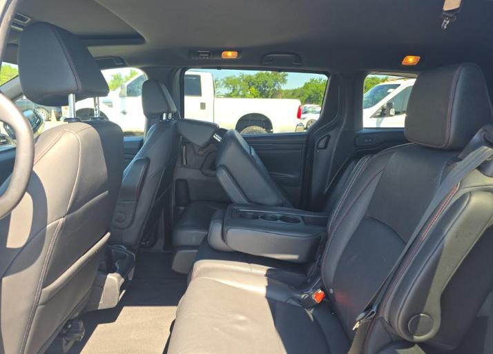 Honda Odyssey Sport-L Auto 2025