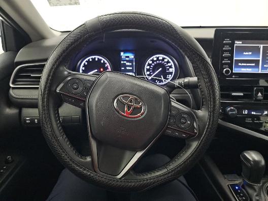 Toyota Camry SE 2023