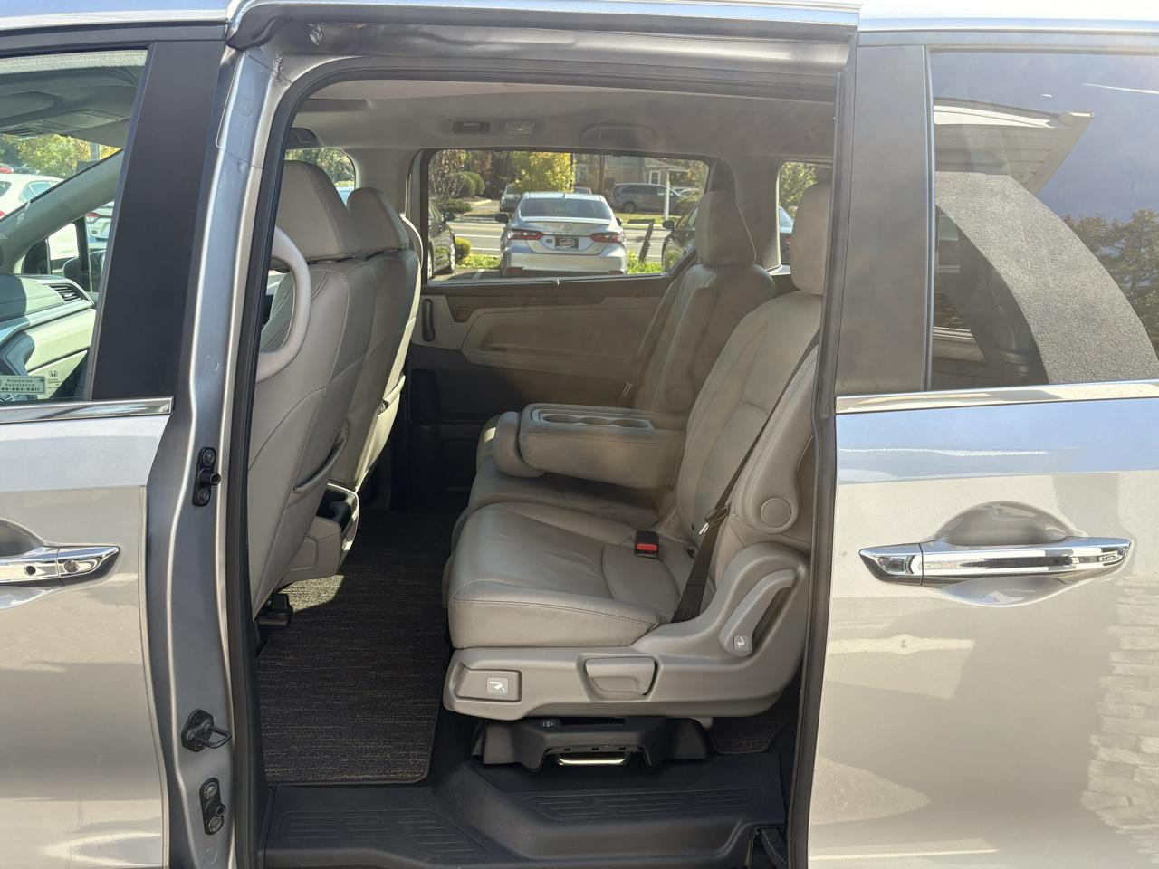 Honda Odyssey EX-L Auto 2024