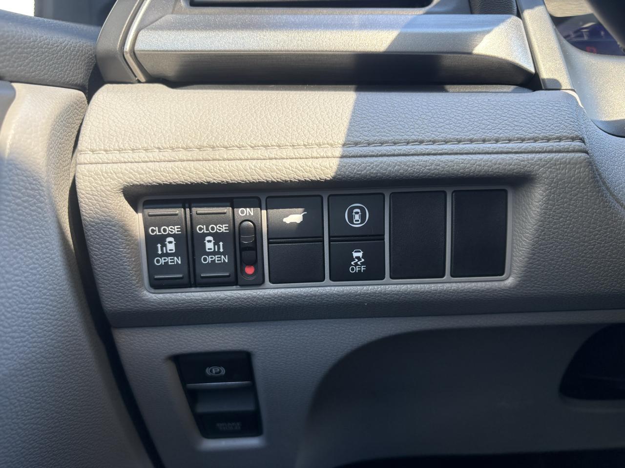 Honda Odyssey EX-L Auto 2024