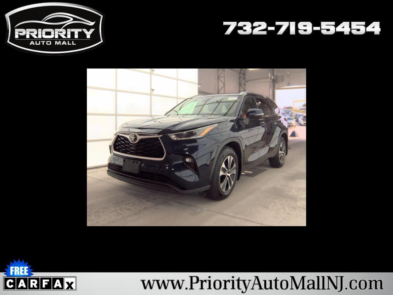 Toyota Highlander XLE AWD (Natl) 2021