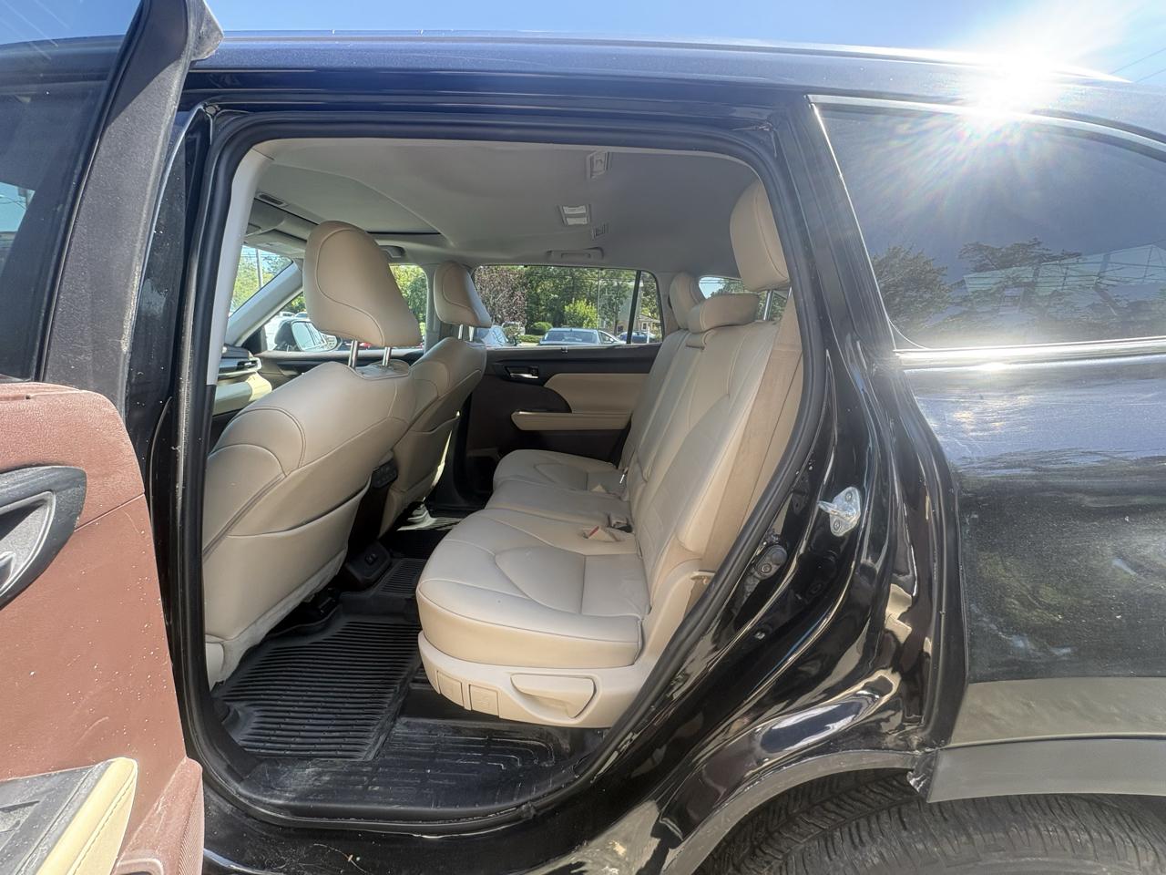 Toyota Highlander XLE AWD (Natl) 2021