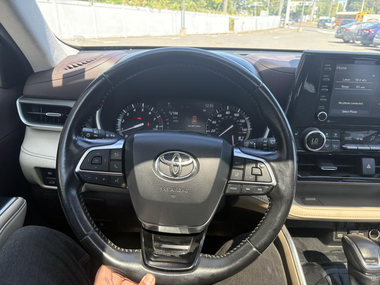 Toyota Highlander XLE AWD (Natl) 2021