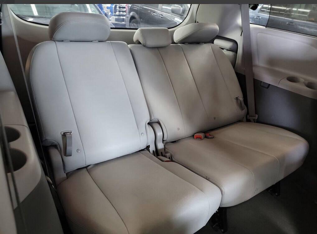 Toyota Sienna XLE 2020