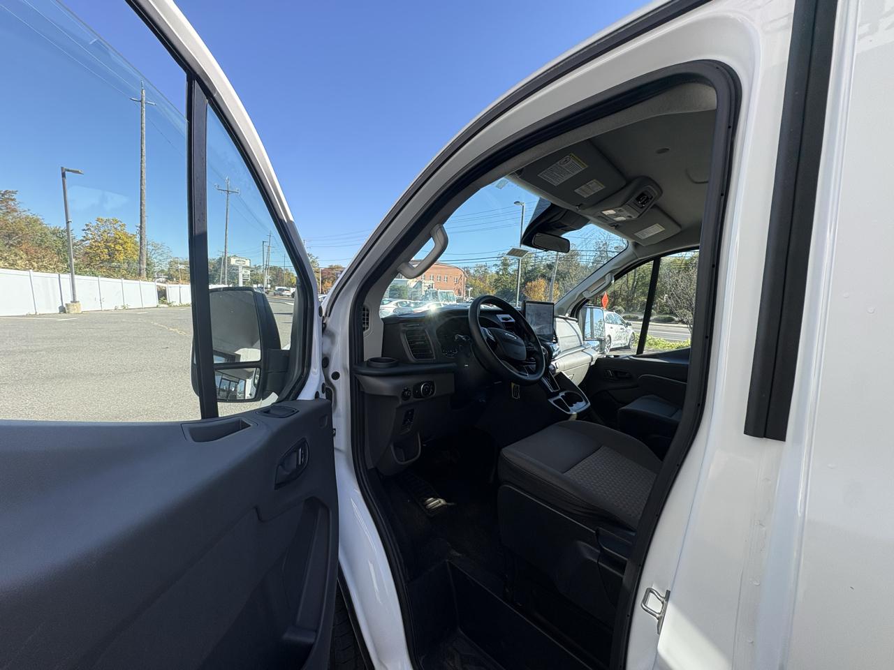 Ford Transit Passenger Wagon T-350 148" Low Roof XLT RWD 2024