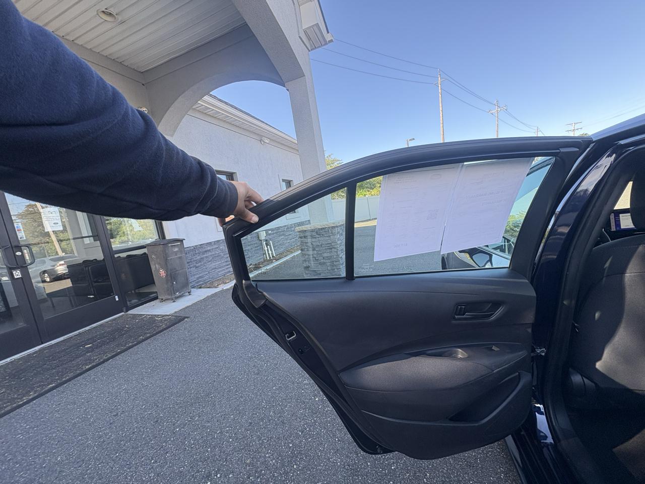 Toyota Corolla LE 2023