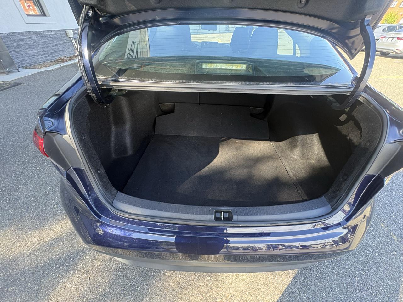 Toyota Corolla LE 2023