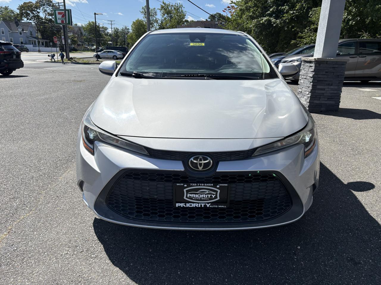 Toyota Corolla LE 2021