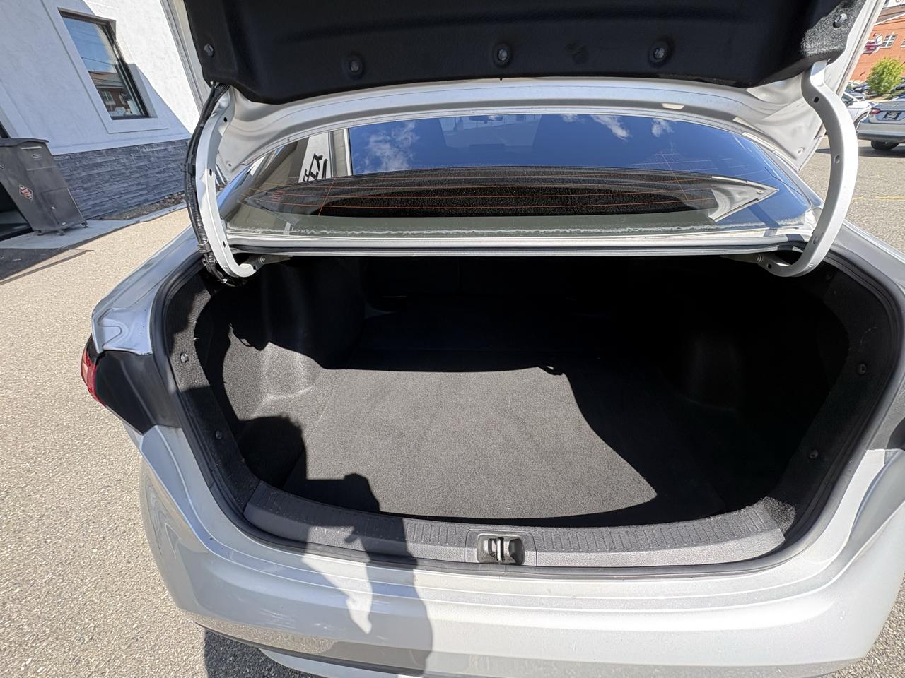 Toyota Corolla LE 2021