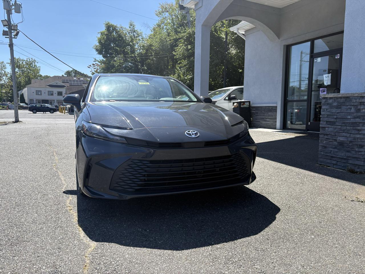 Toyota Camry XLE (Natl) 2025