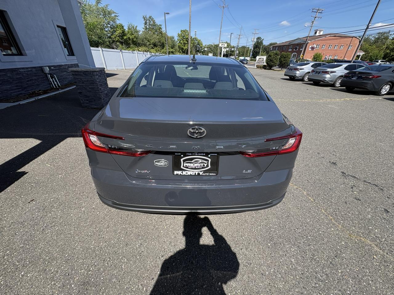 Toyota Camry XLE (Natl) 2025