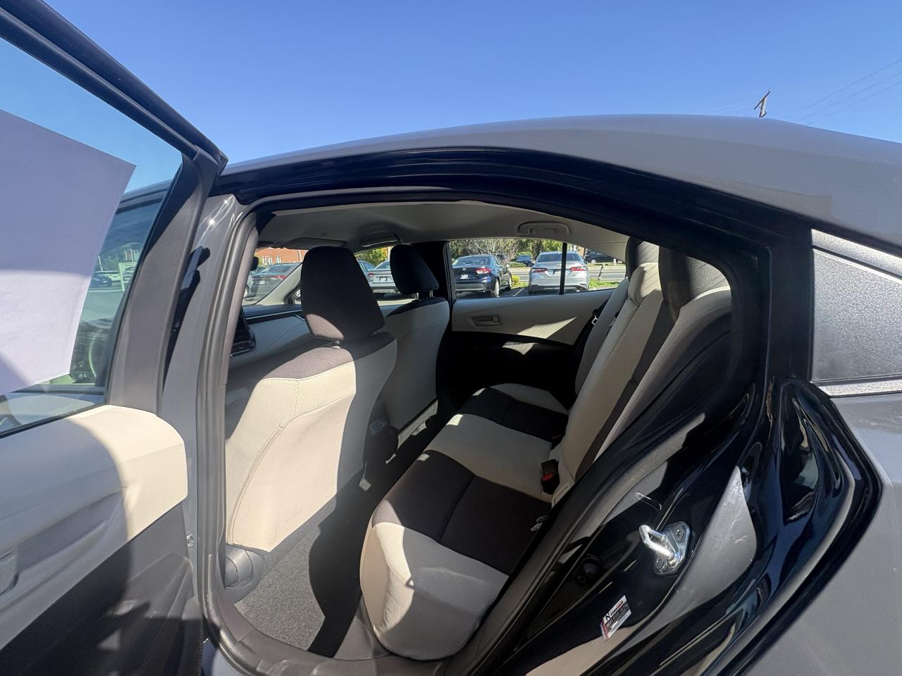 Toyota Corolla LE 2025